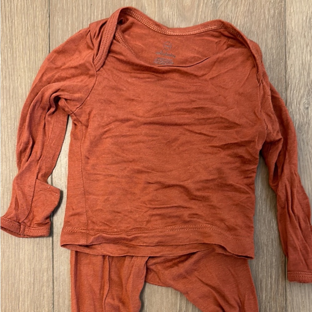 Solly 0-3 baby sleeper, footed little pants are fantastic. Super soft.
